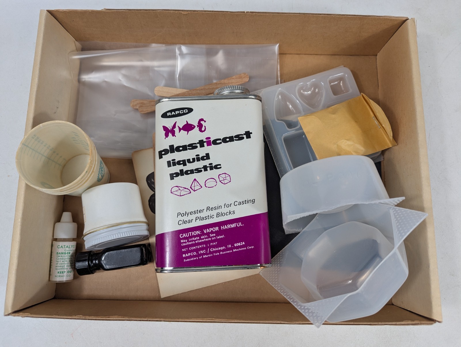 Vintage RAPCO Plasticast Embedding Starter Set Resin Craft Kit 1960s