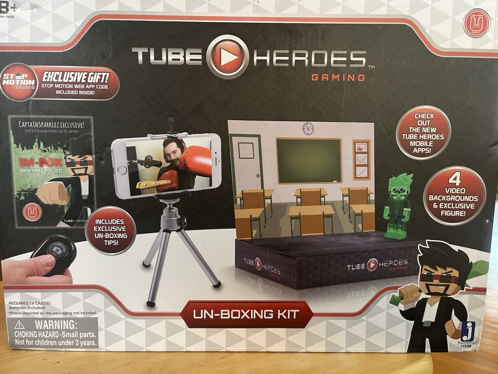 Tube Heroes Gaming Un-Boxing Kit Tripod Phone Mount Remote Action Figure