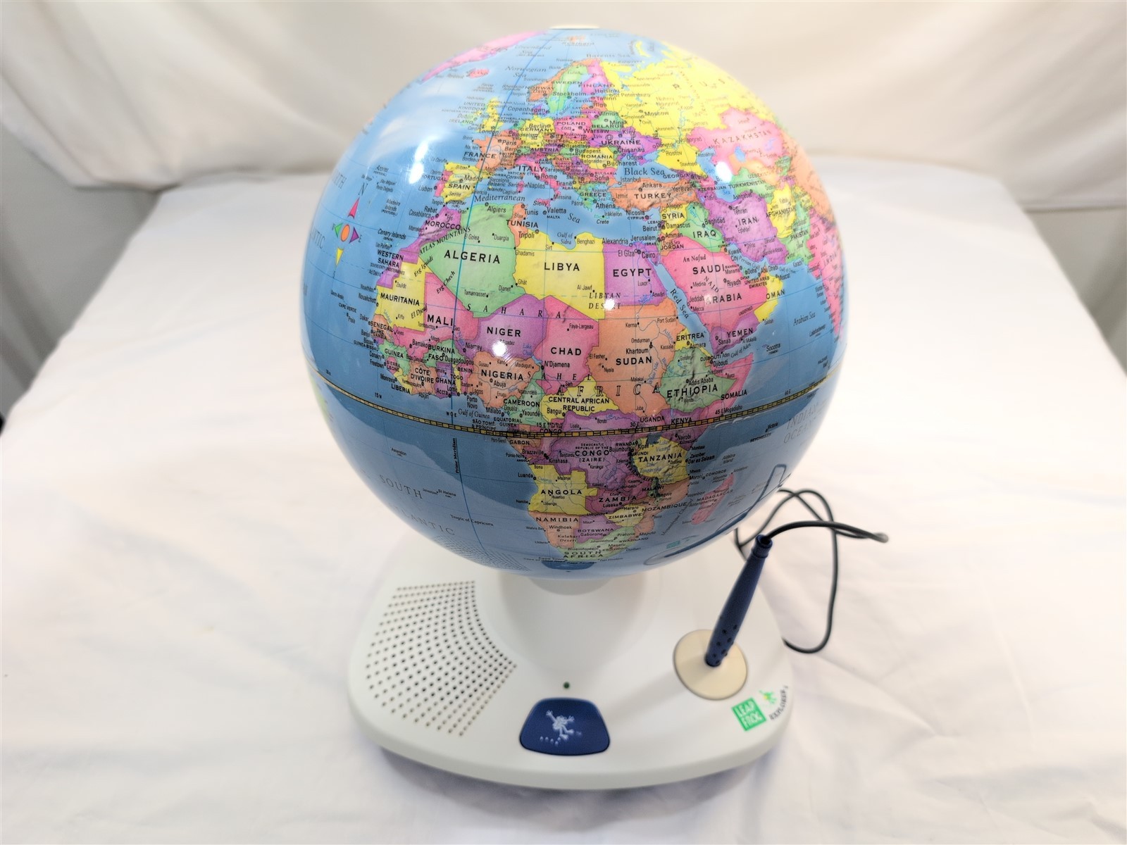 Vintage Leap Frog Explorer Eureka Interactive Talking World Globe 58-000 Tested