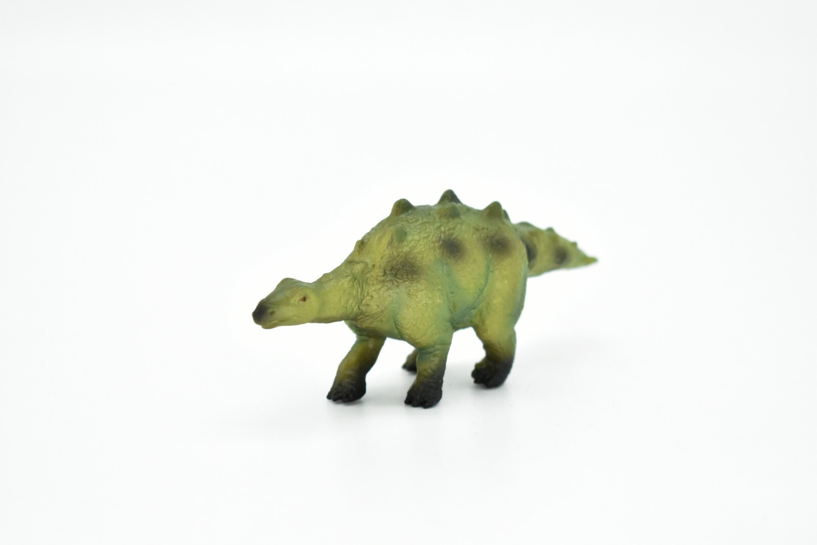 Stegosaurus Dinosaur, Baby, Very Nice Plastic Replica 4″ F8003-B115
