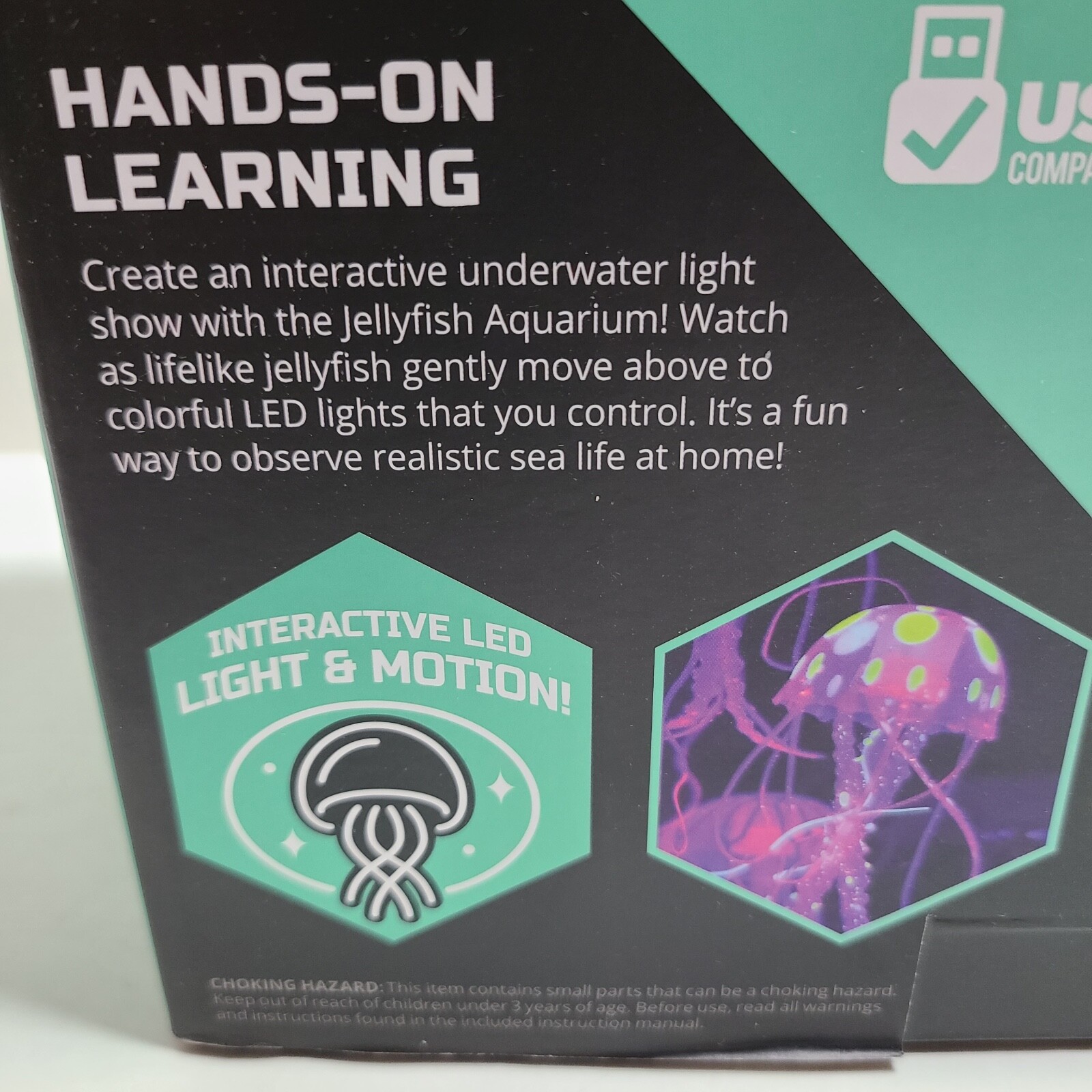 Discovery Mindblown • Jellyfish Aquarium w/Color Morphing Light & Remote Control
