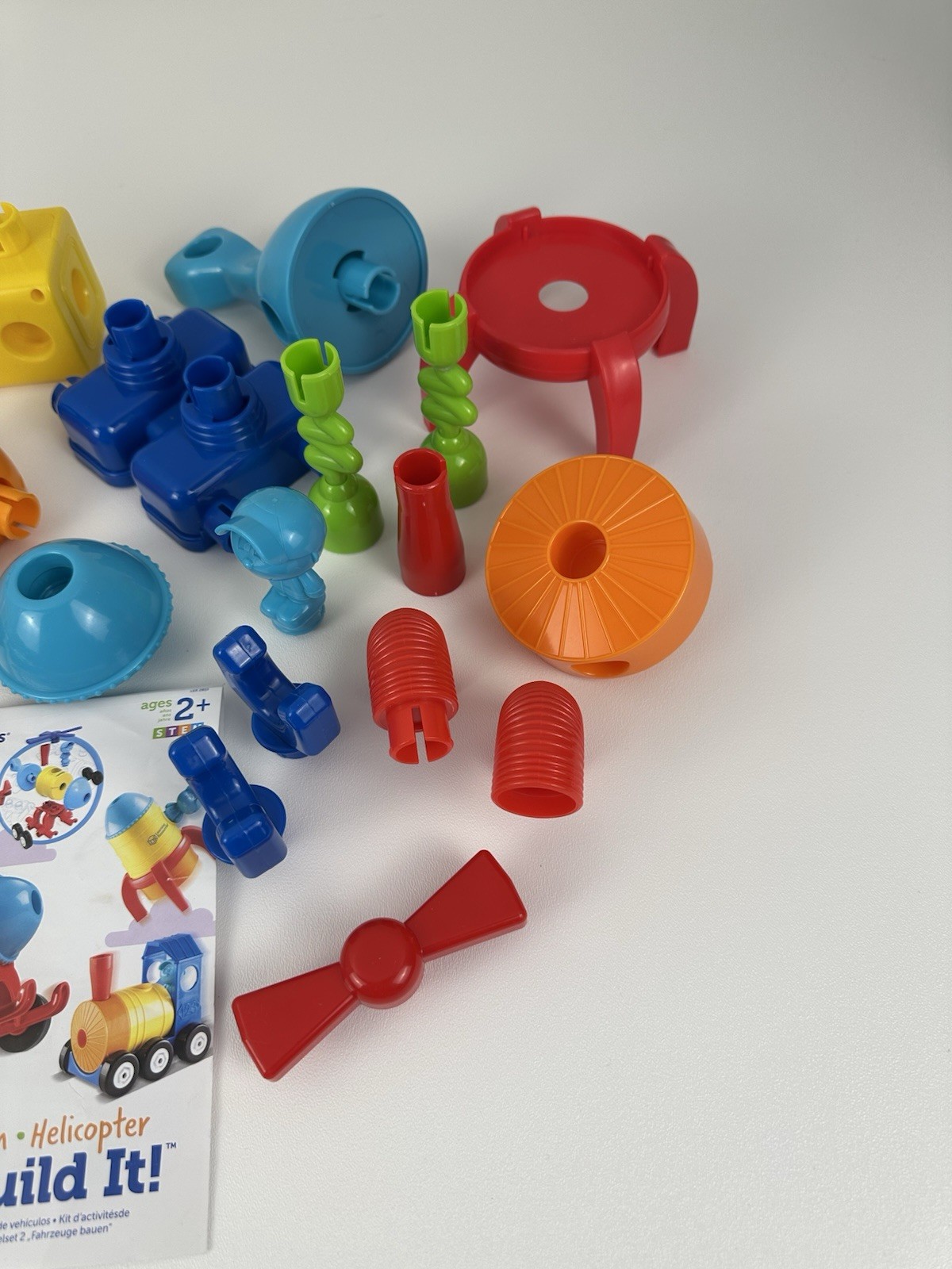 1-2-3 Build It! Rocket-Train-Helicopter Creative Thinking Plus Extra Pieces