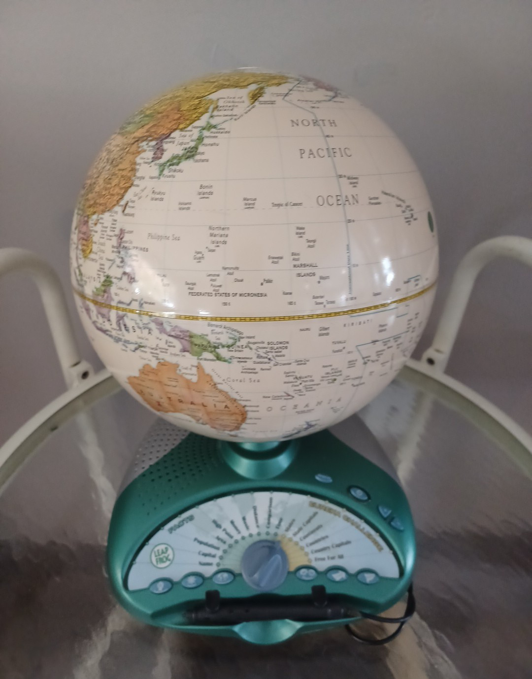 Vtg. Leap Frog Interactive Smart Globe Explorer Eureka Promotes Early Challenges