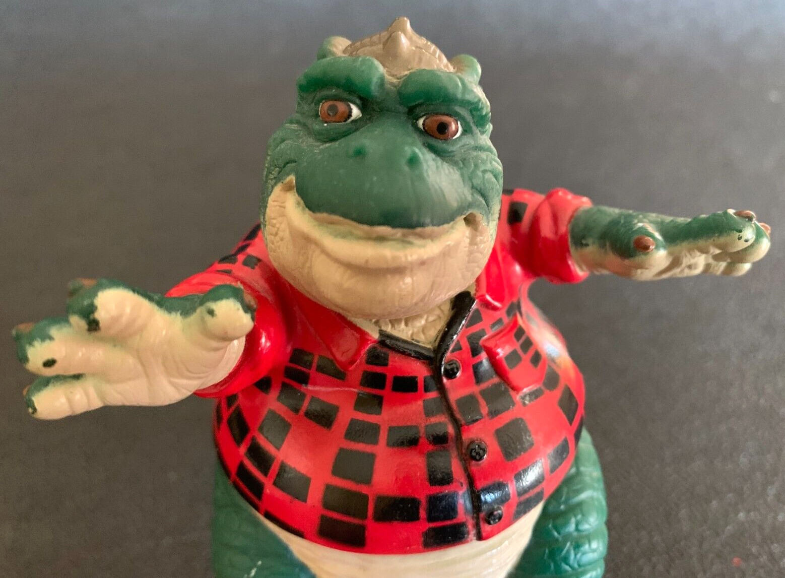 Disney’s TV Show – Dinosaurs – Charlene and Earl Sinclair Set of 2 – Excellent
