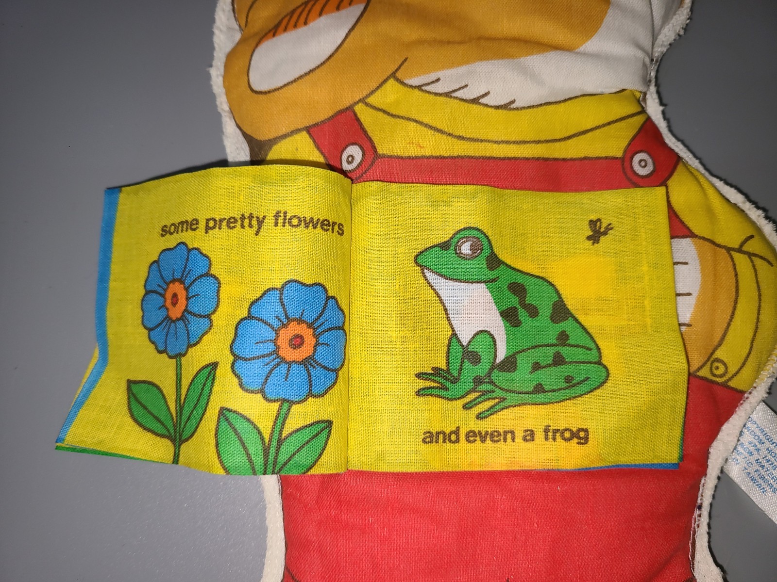 Little Rabbit’s Garden Cloth Soft Fabric Stuffed Baby Book 1985 RANDOM HOUSE Vtg