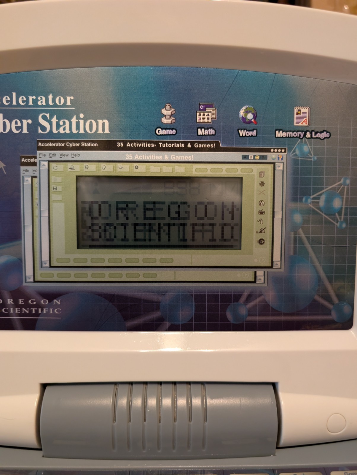 Oregon Scientific Vintage Accelerator Cyber Station Talking Lap Top 10″ x 9 x 2″