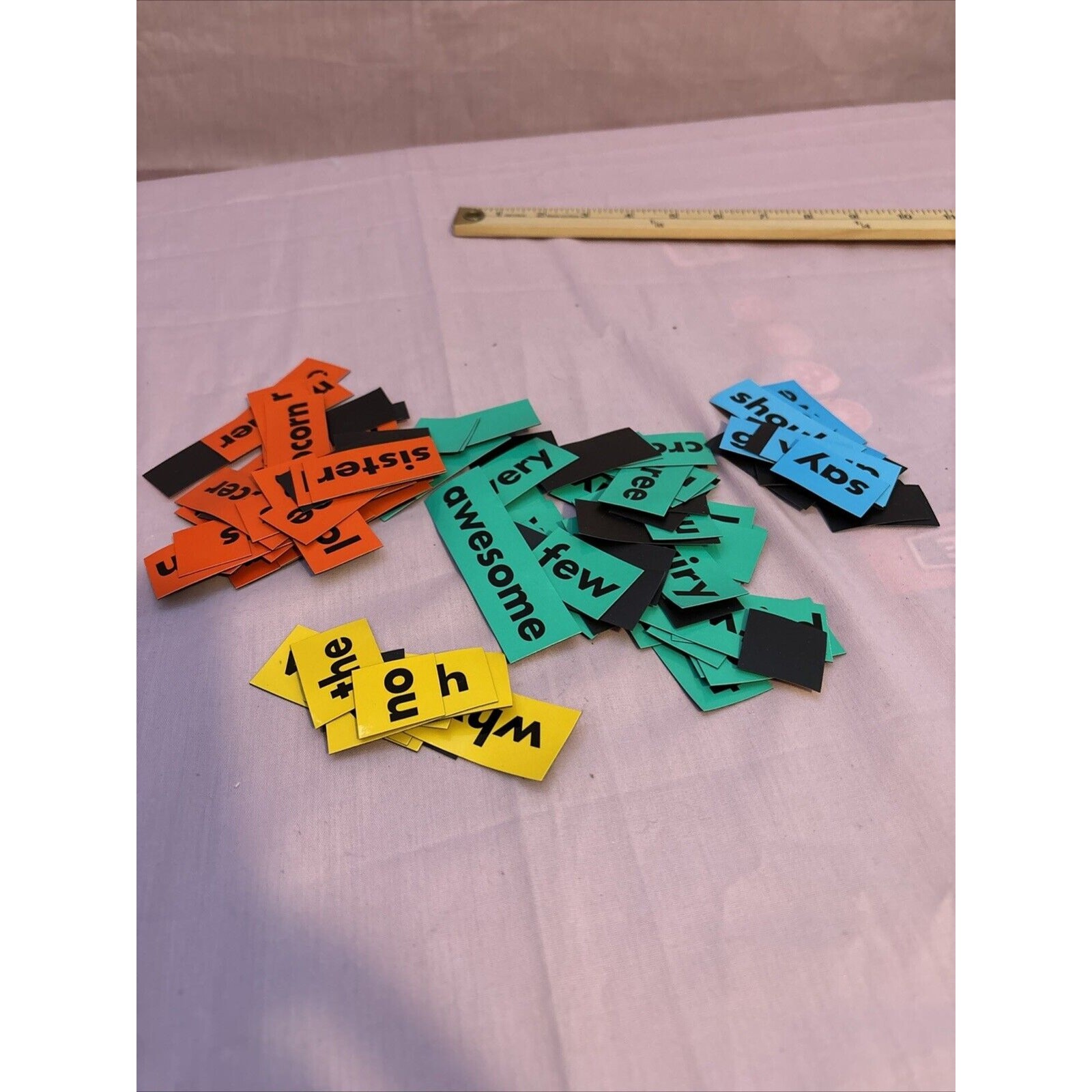 1996 Lakeshore Magnetic Words Learning Materials Blue Green Red Yellow