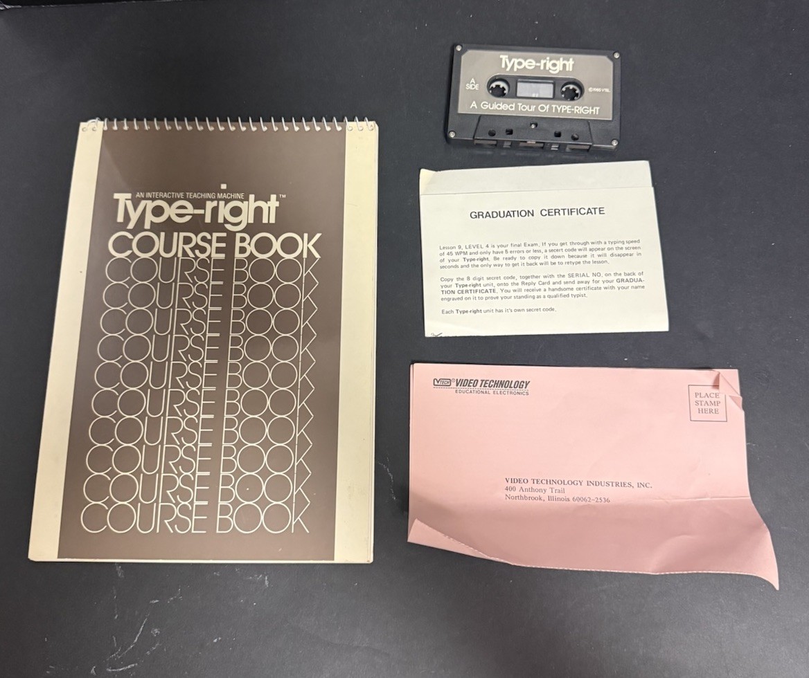 VTech Type-Right Pre-Computer Typing Tutor Vtg 1985 w/ Course Book And Tape
