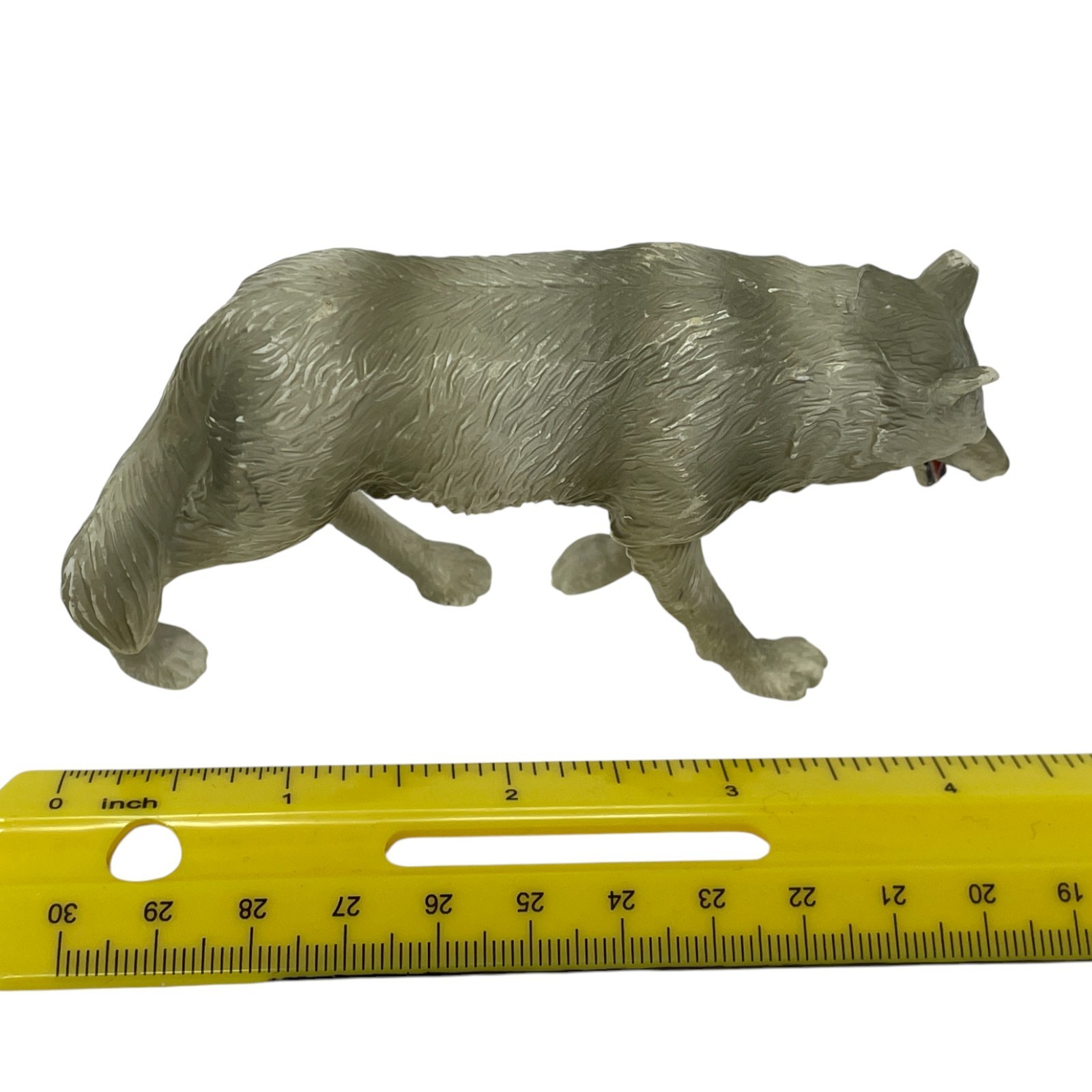 Bullyland Gray Wolf Figure 09012 Realistic Wildlife Animal Toy