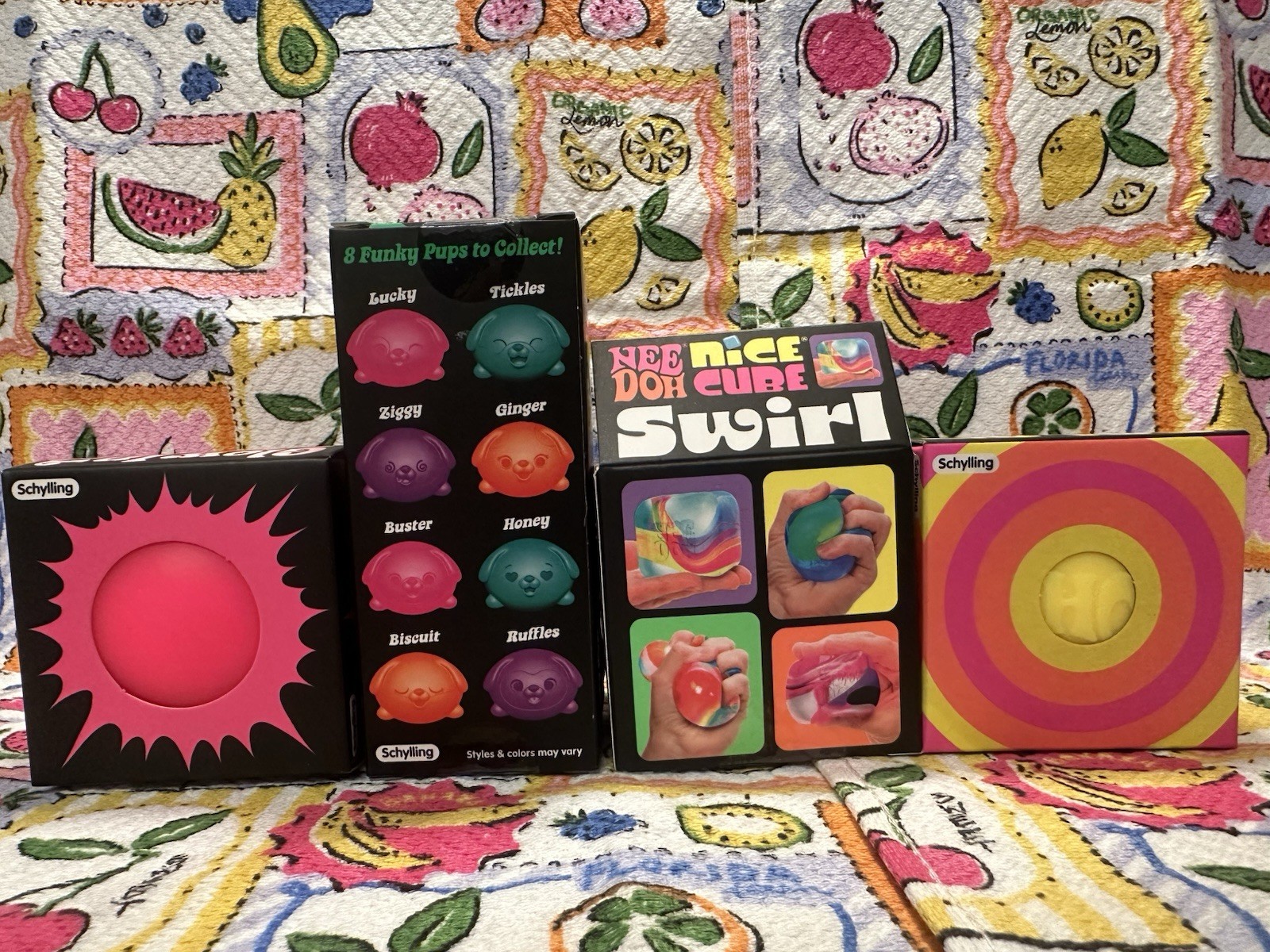NEW❤️NeeDohs🌸Glow In The Dark🐶 Funky Pups💜💕💙Nice Cube Swirl💗Color Change🥳