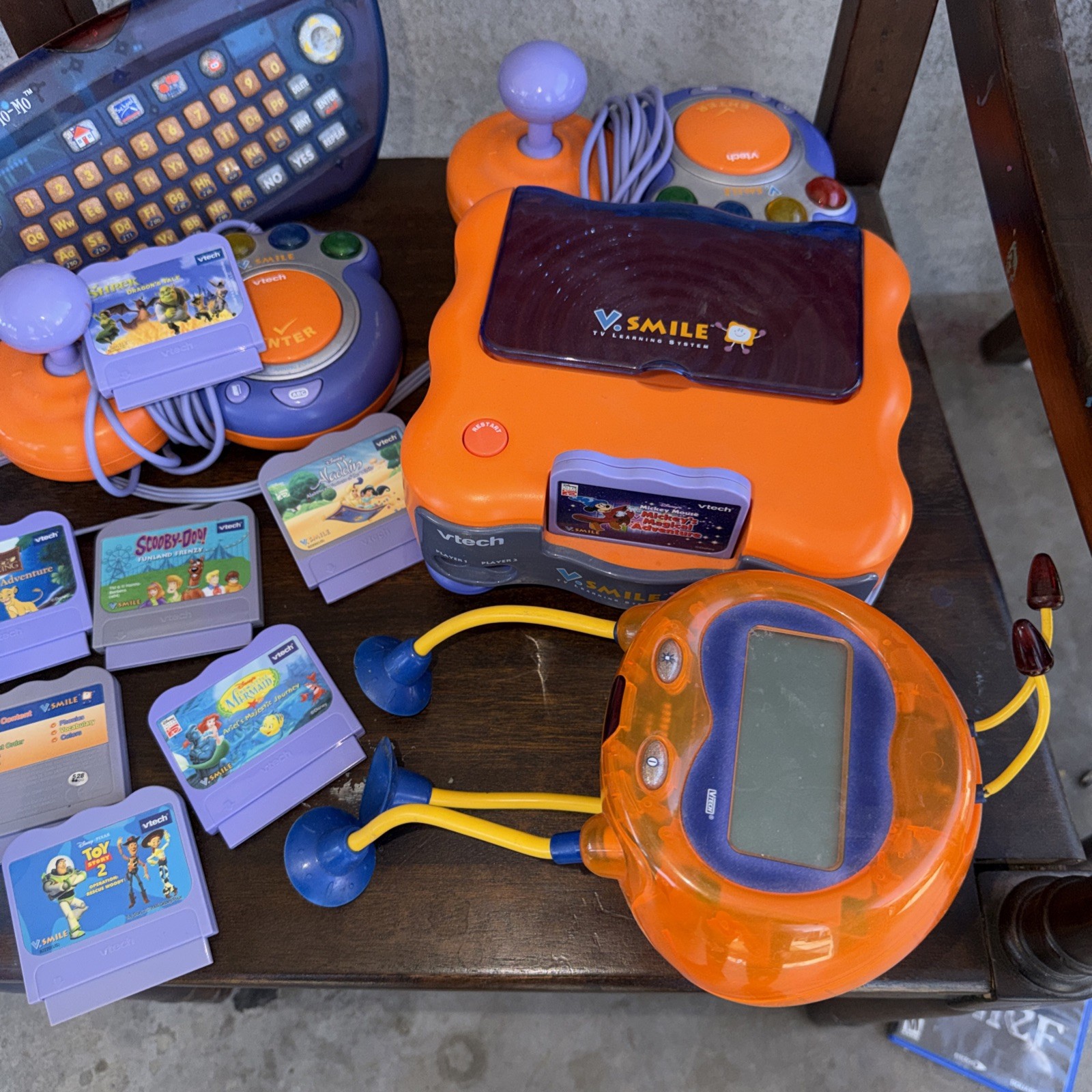 VTech V Smile 6122 TV Learning System Controller 4 Games Cinderella Toy Story 2