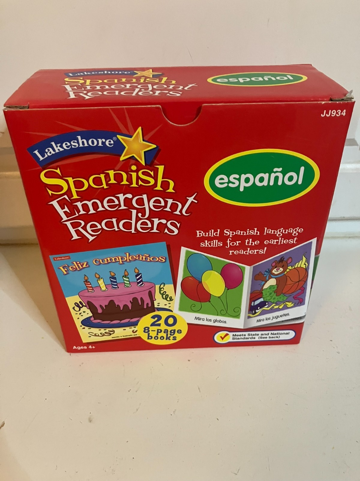Lakeshore Espanol Emergent Readers Box of 20 8-pg books New Home school Ages 4+