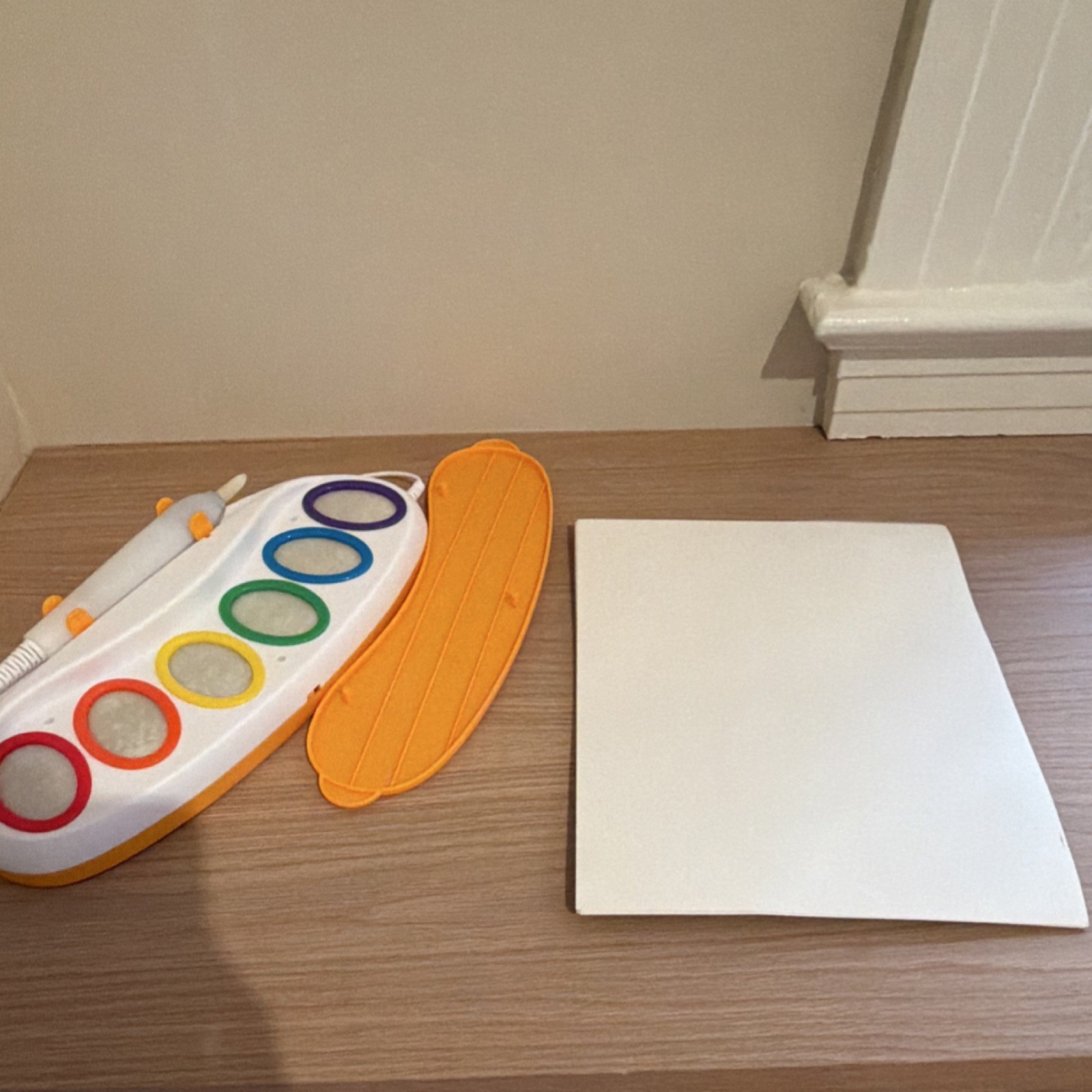 Electronic Learning Color Palette with Interactive Light-Up Stylus for Kids
