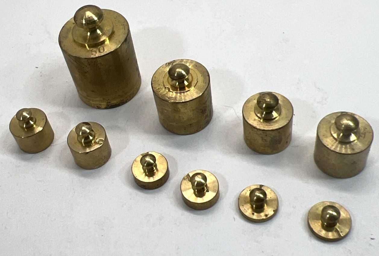 Learning Resources Student Brass Mass Set 10 Weights 1 Thru 50g #LER 2065 VGC