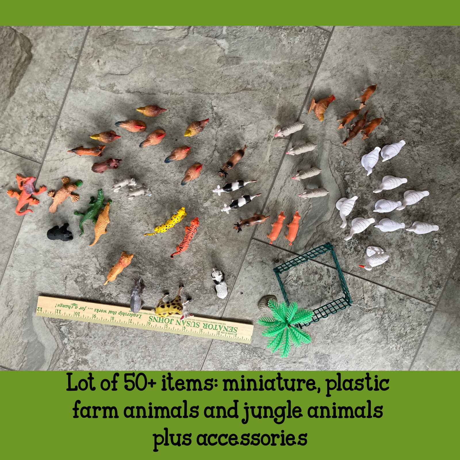 Lot/50+ Miniature Plastic Animal Figures & Accessories Jungle Farm Cow Giraffe