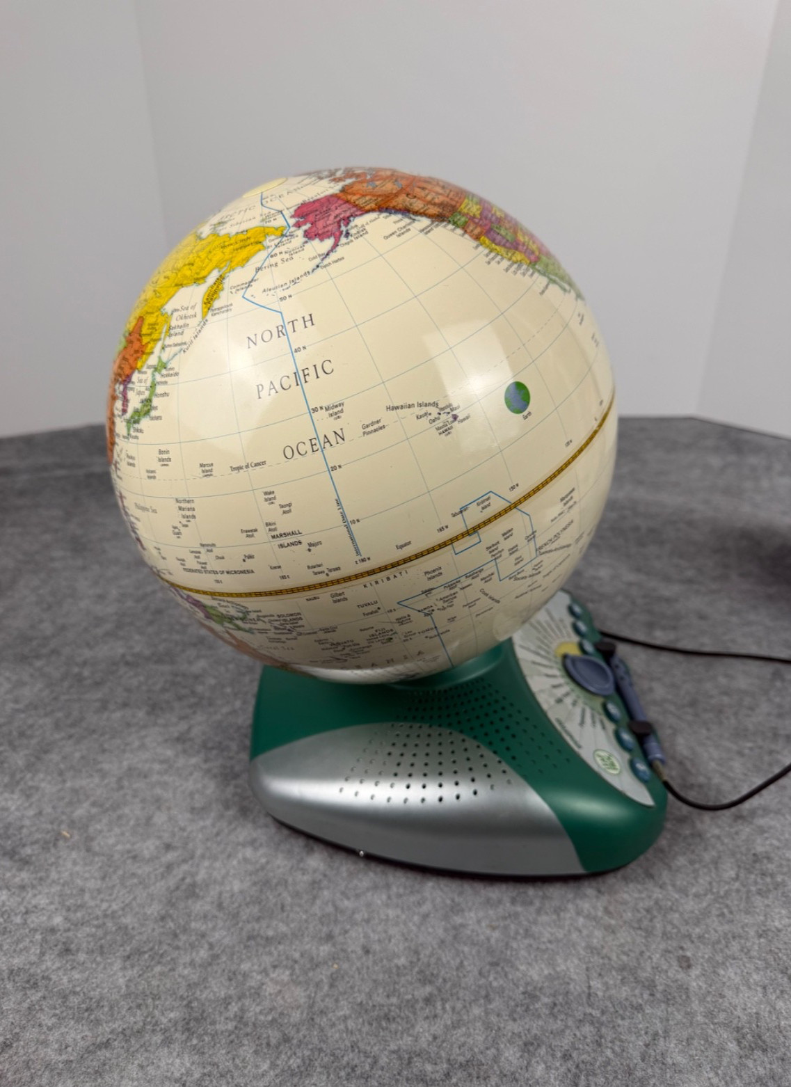 Leap Frog Interactive Talking Smart Globe Eureka Challenge Geography Game Works