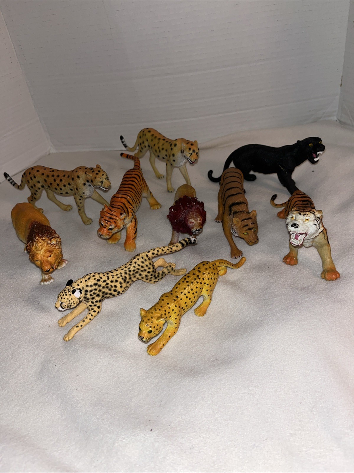 Realistic Wild Big Cat Figures Lion Tiger Cheetah Panther Lot Of 10 5”-7”
