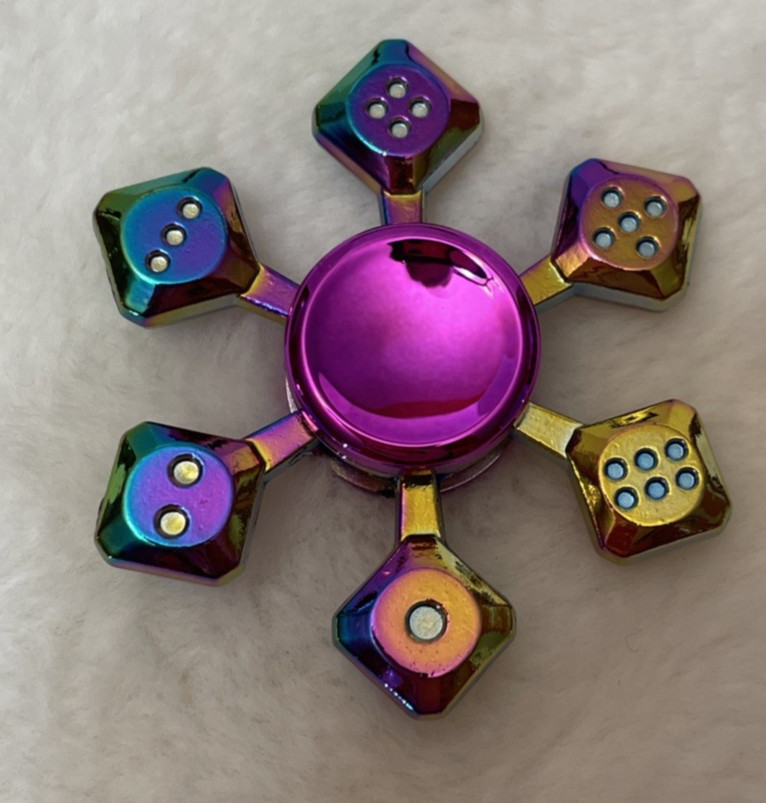 Fidget Spinner Metal Rainbow Dice Game 6 Sided Party Night Hand in Case