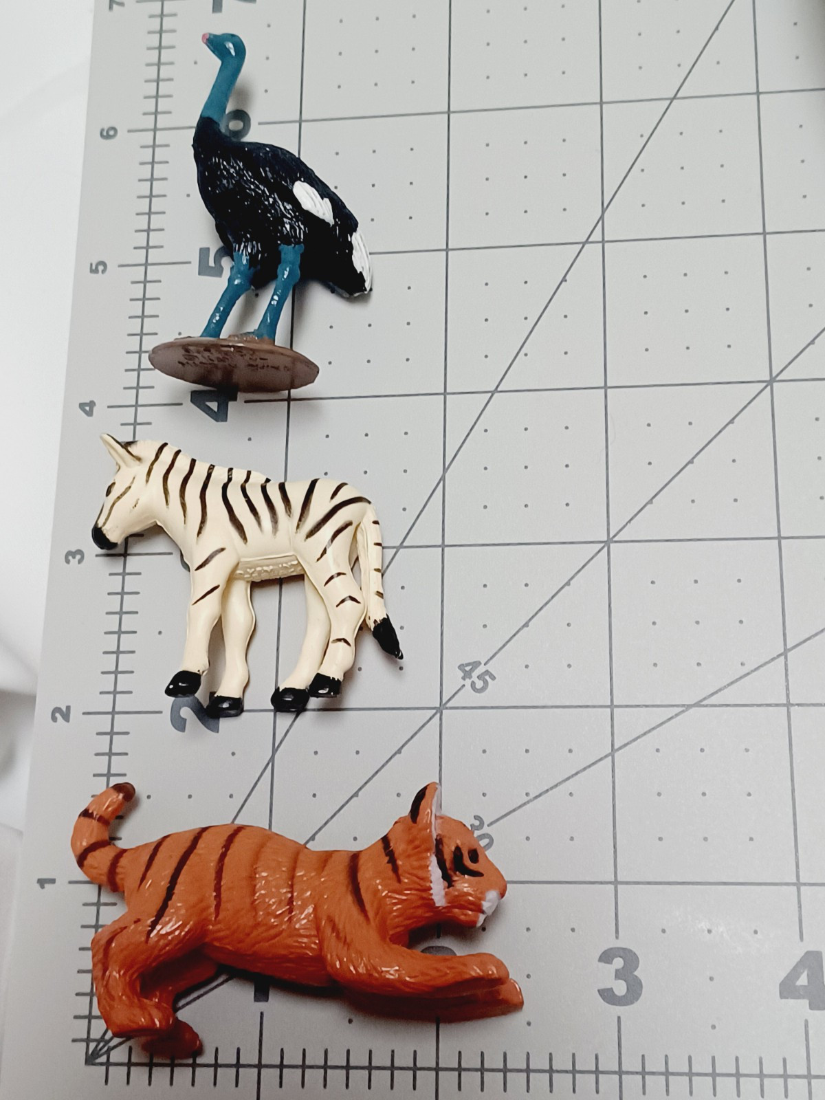 K&M Safari animals Small Pretend Play Wildlife Lot Of 10 Tiger Zebra Giraffe Etc