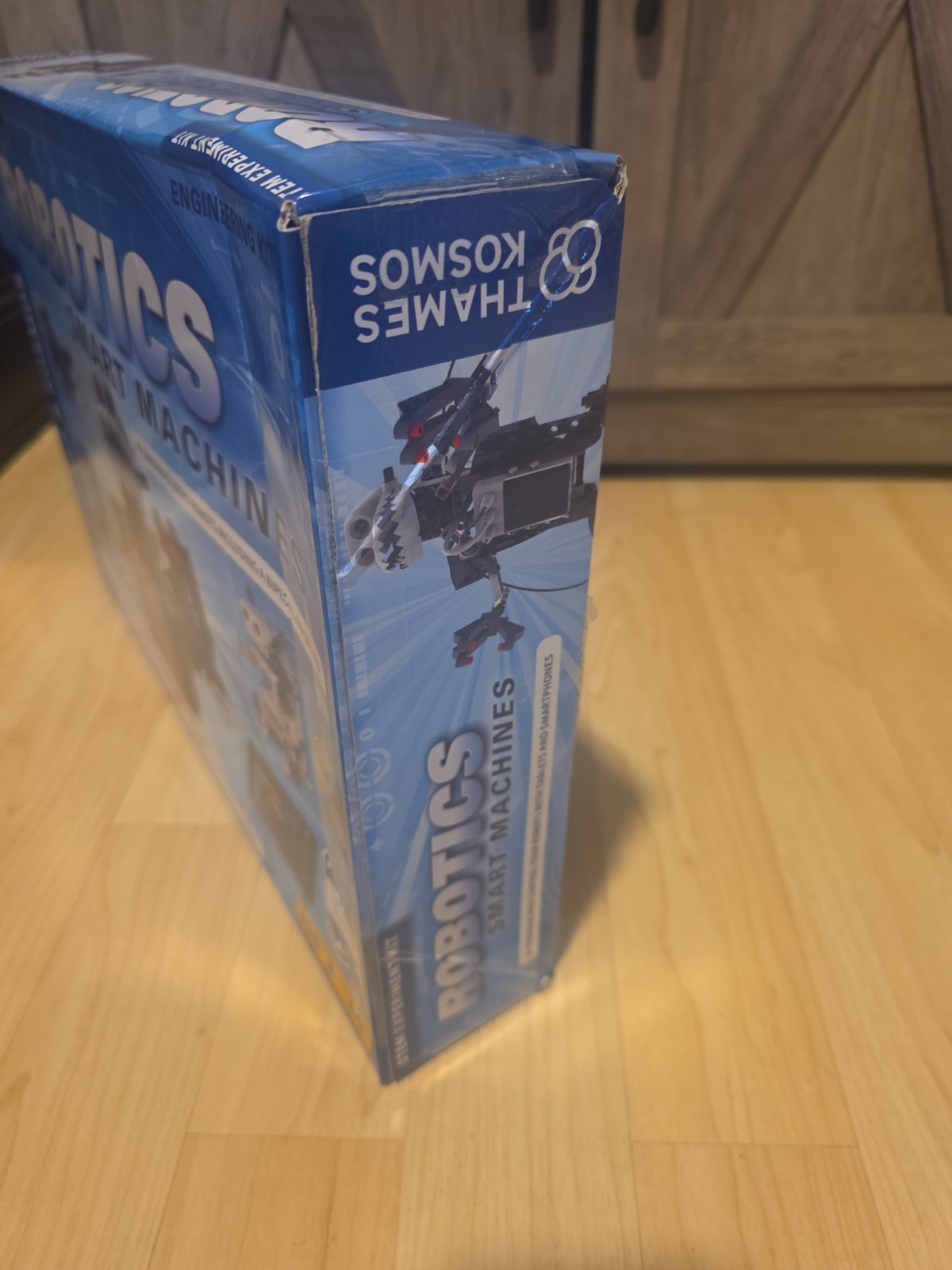 Thames & Kosmos Robotics Smart Machines STEM Kit builds 8 Robots for Kids 8+