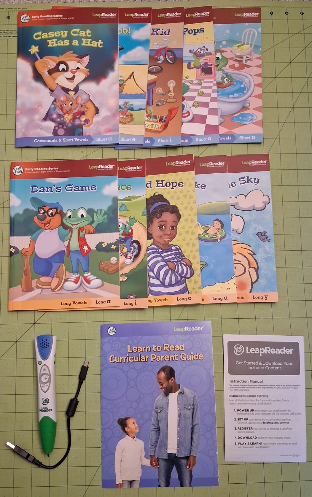 LeapFrog Leap Reader Rechargeable Pen w/ Cable Tested Working + 10 Book Set