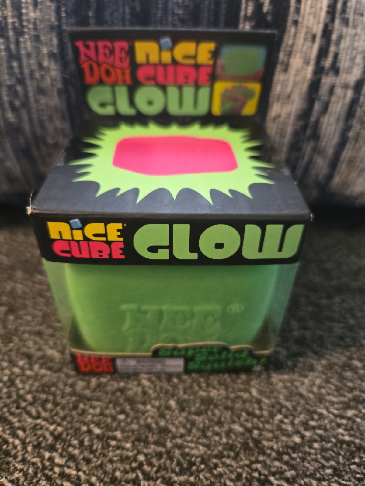 Viral NeeDoh Nice Cube Glow Cube GREEN Glows in the dark