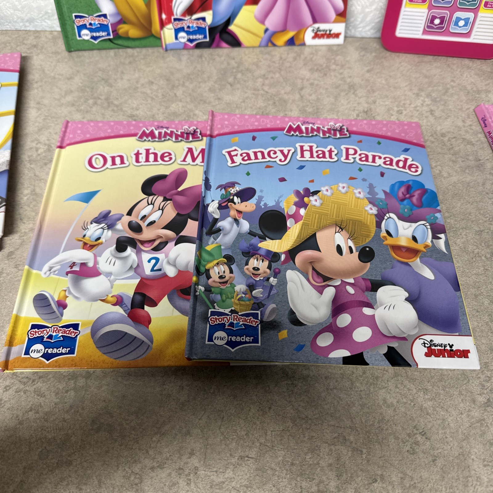 Disney Junior Minnie Mouse Friends Me Reader Electronic Storybook 7 Books US5