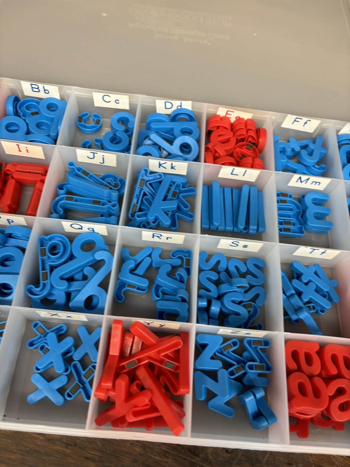 Really Good Stuff Magnetic Letter Kit with Storage Case