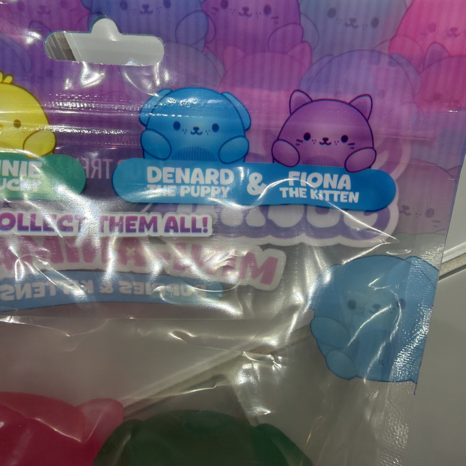 Super Duper Sugar Squisher Mini Animals puppies & kittens green pink squishy