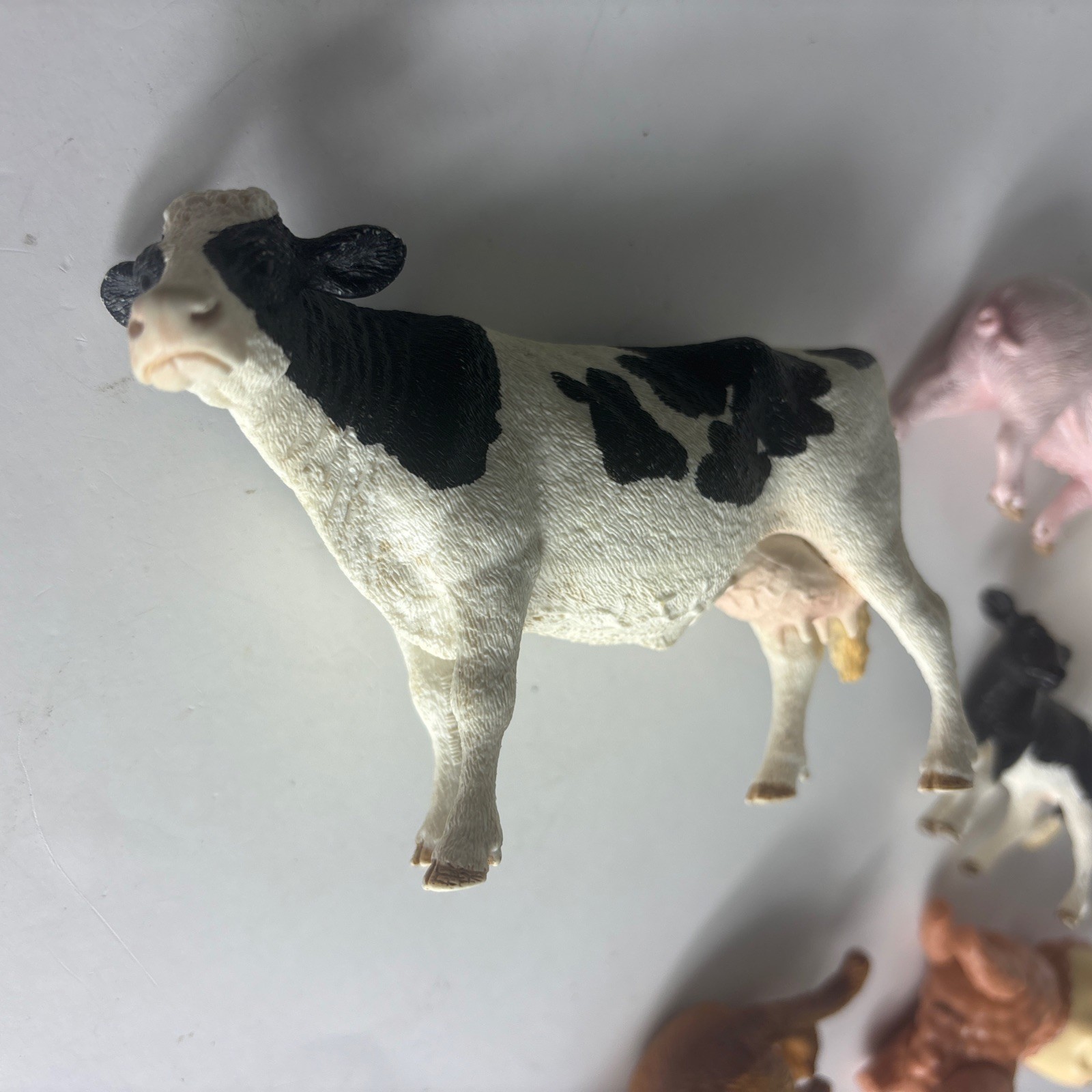 Animal Toys X 7; Schleich Cows, Schleich Pig, Unbranded Cougar, Jakks Llama