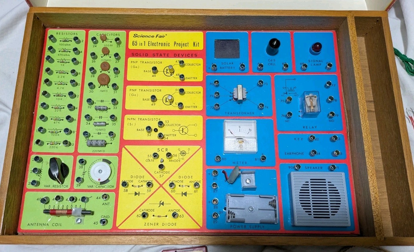 Vintage 1972 65 in 1 Science Fair Electronics Project Kit Cat. No. 28-250