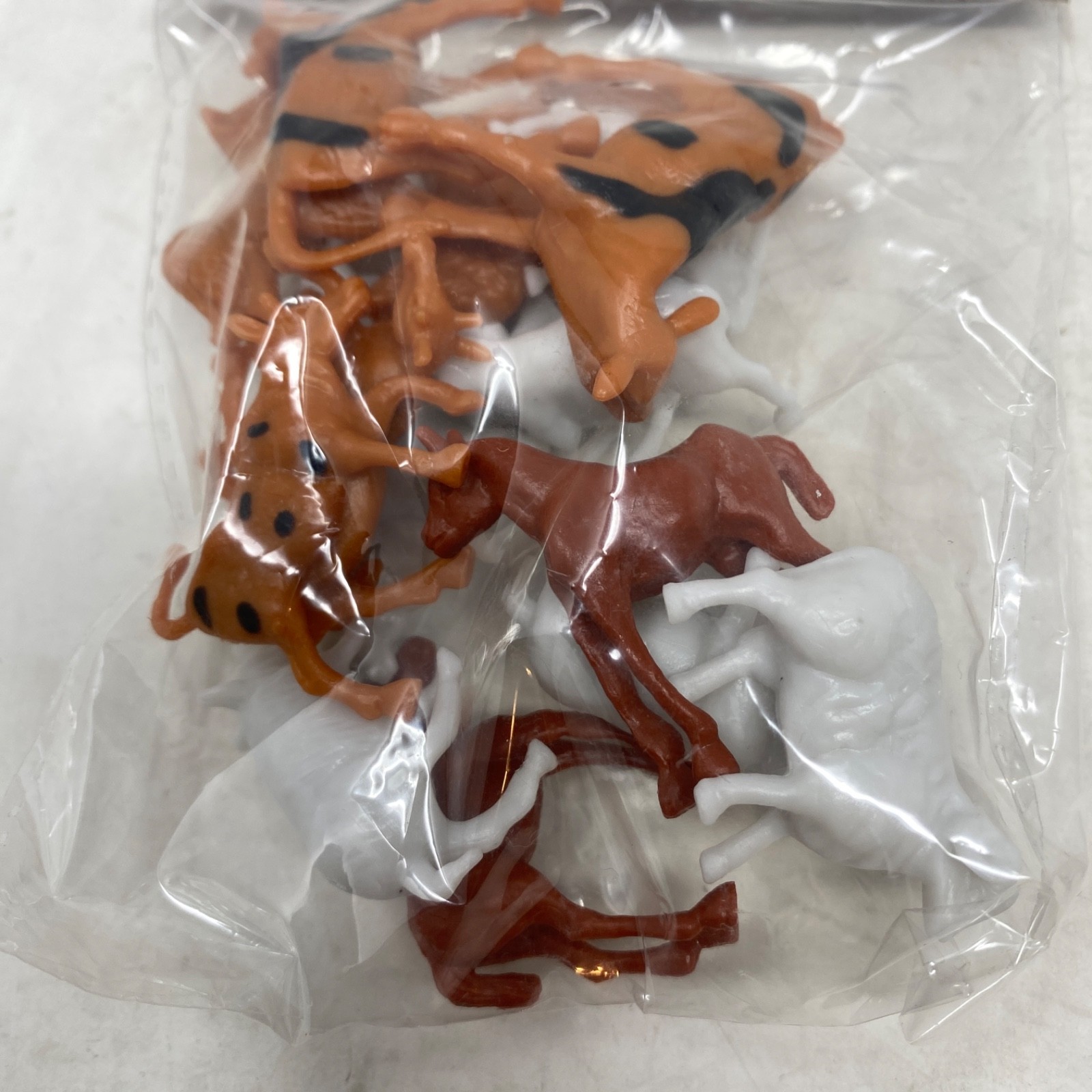 Wild Creatures Farm Animals 16 Piece Plastic Animals Playset Toy New