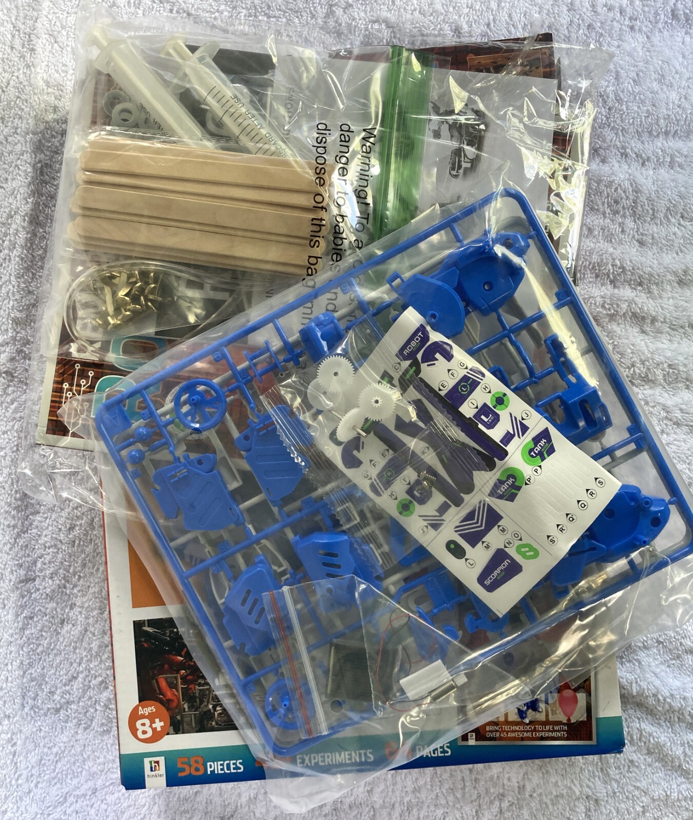 REMARKABLE ROBOTICS BOOK & SCIENCE KIT * BUILD SOLAR ROBOT, PLUS 45+ Experiments