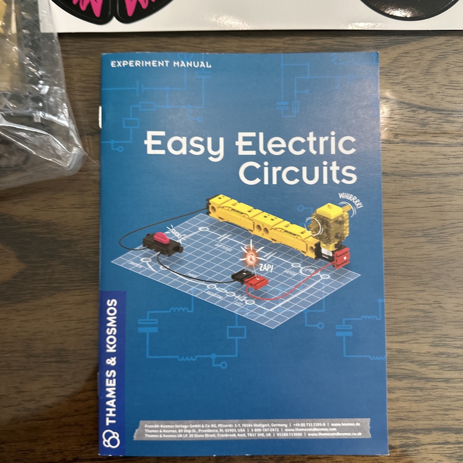 Thames & Kosmos Easy Electric Circuits STEM Kit 20 Projects Over 60 Pcs NEW