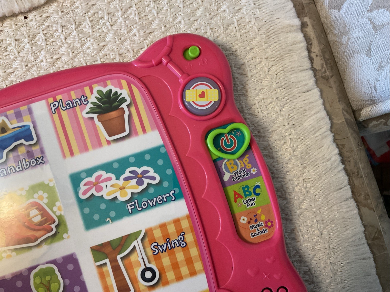 VTech Disney Jr. Doc McStuffins Discover and Learn BIG BOOK OF BOO-BOOS – Works!
