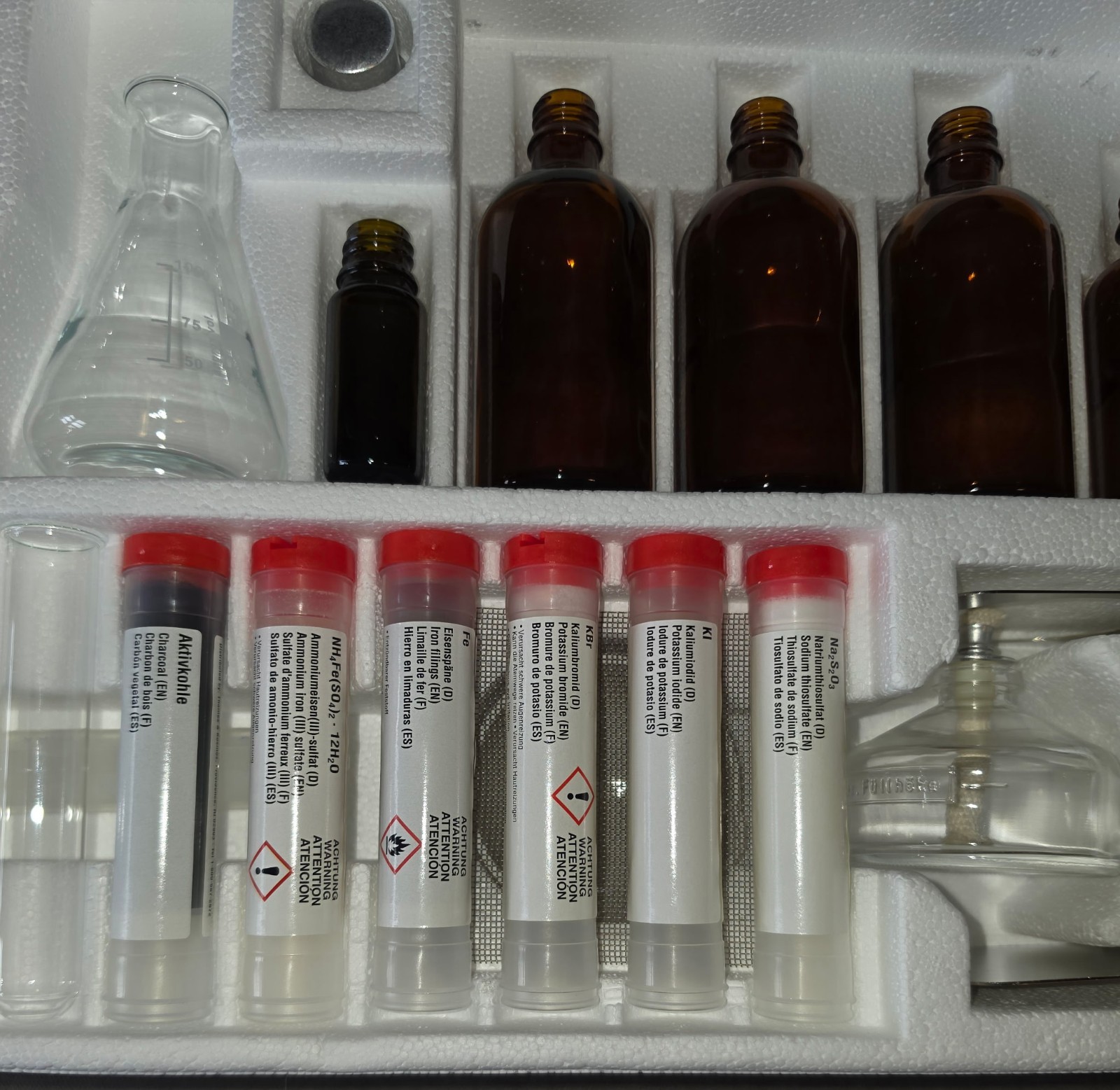 Thames & Kosmos Chem C3000 Advanced Chemistry Set. Never Used -Ships Free *READ*
