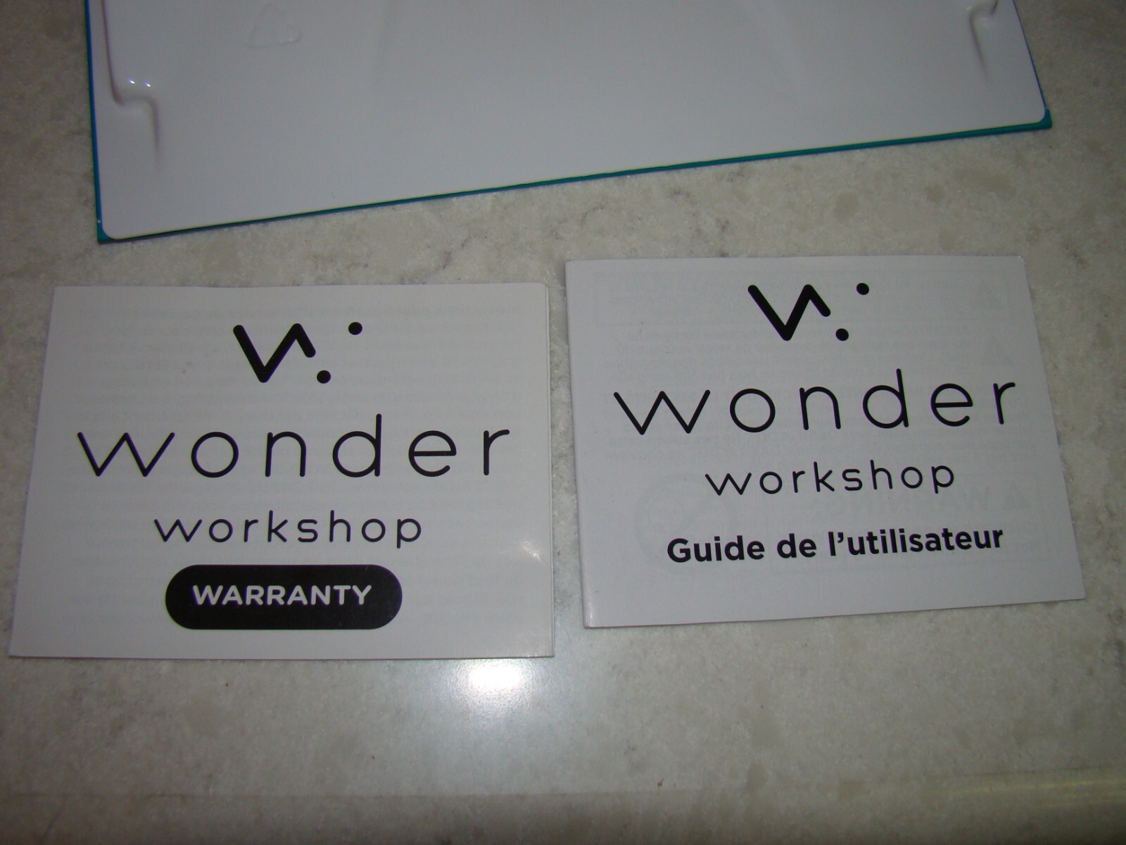 Wonder Workshop DA01 Dash Robot Blue With Box Rare TESTED + Manual White Outfit