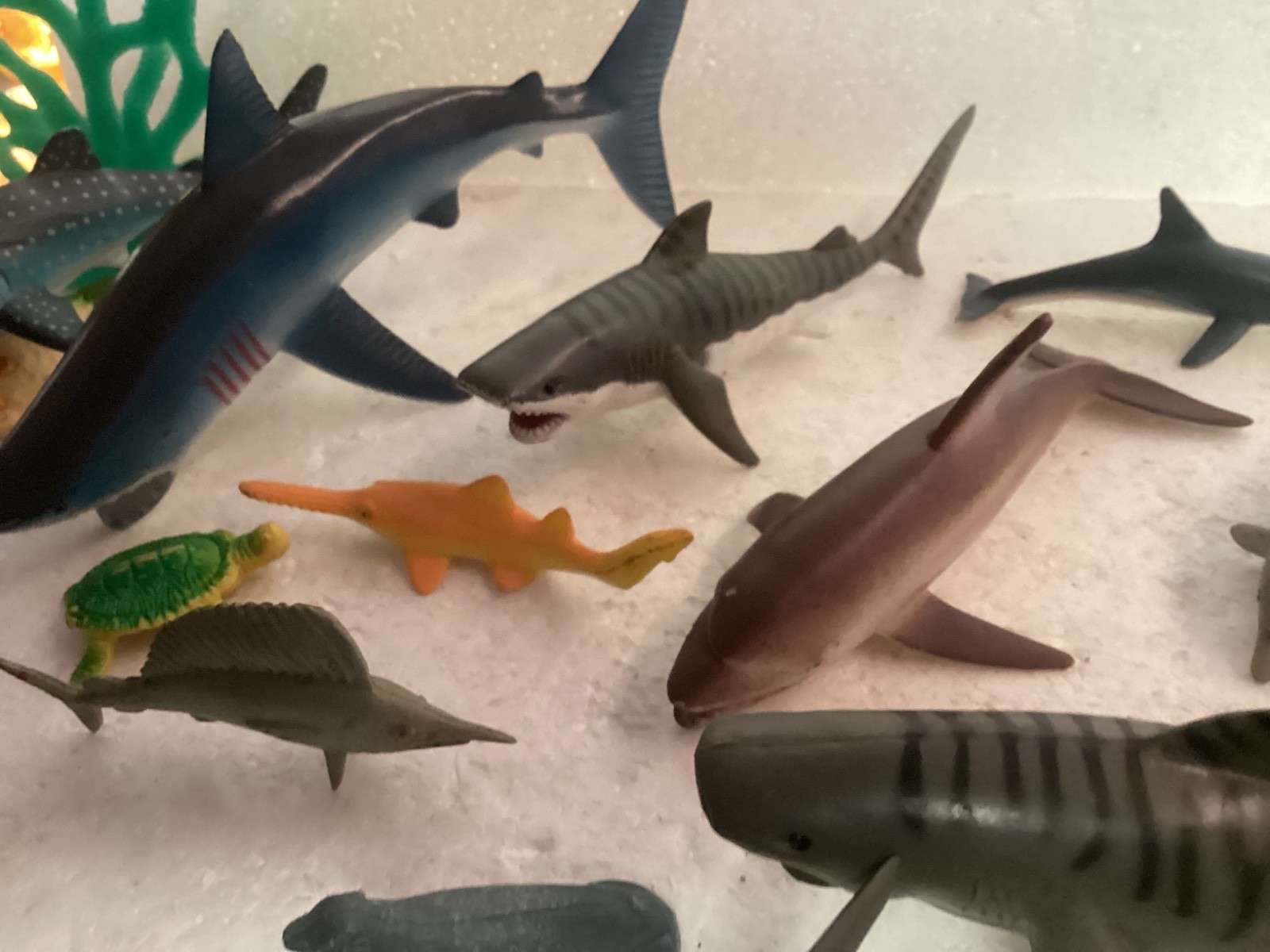 Mixed Lot 27 OCEAN SEA CREATURES Plastic Animals Toy Figures.