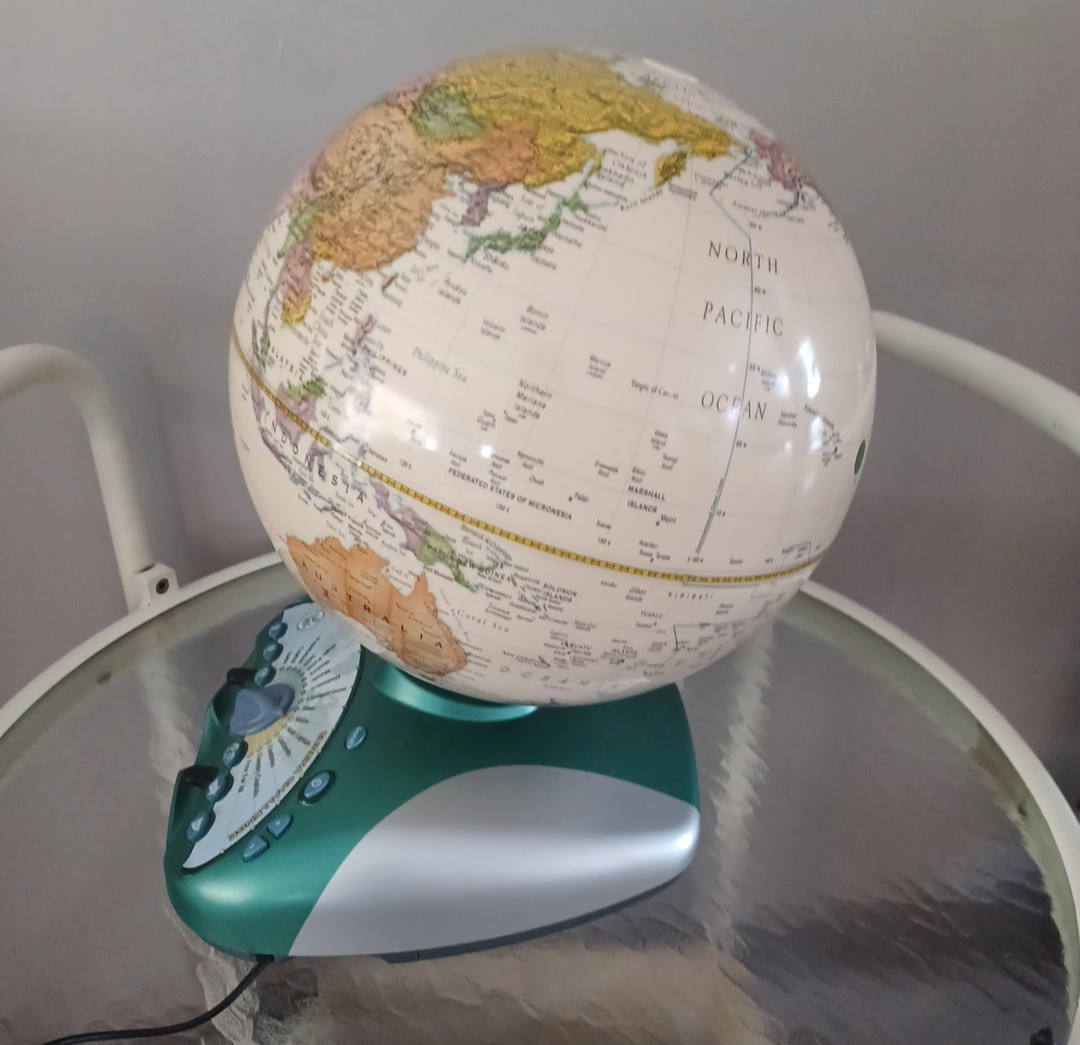Vtg. Leap Frog Interactive Smart Globe Explorer Eureka Promotes Early Challenges