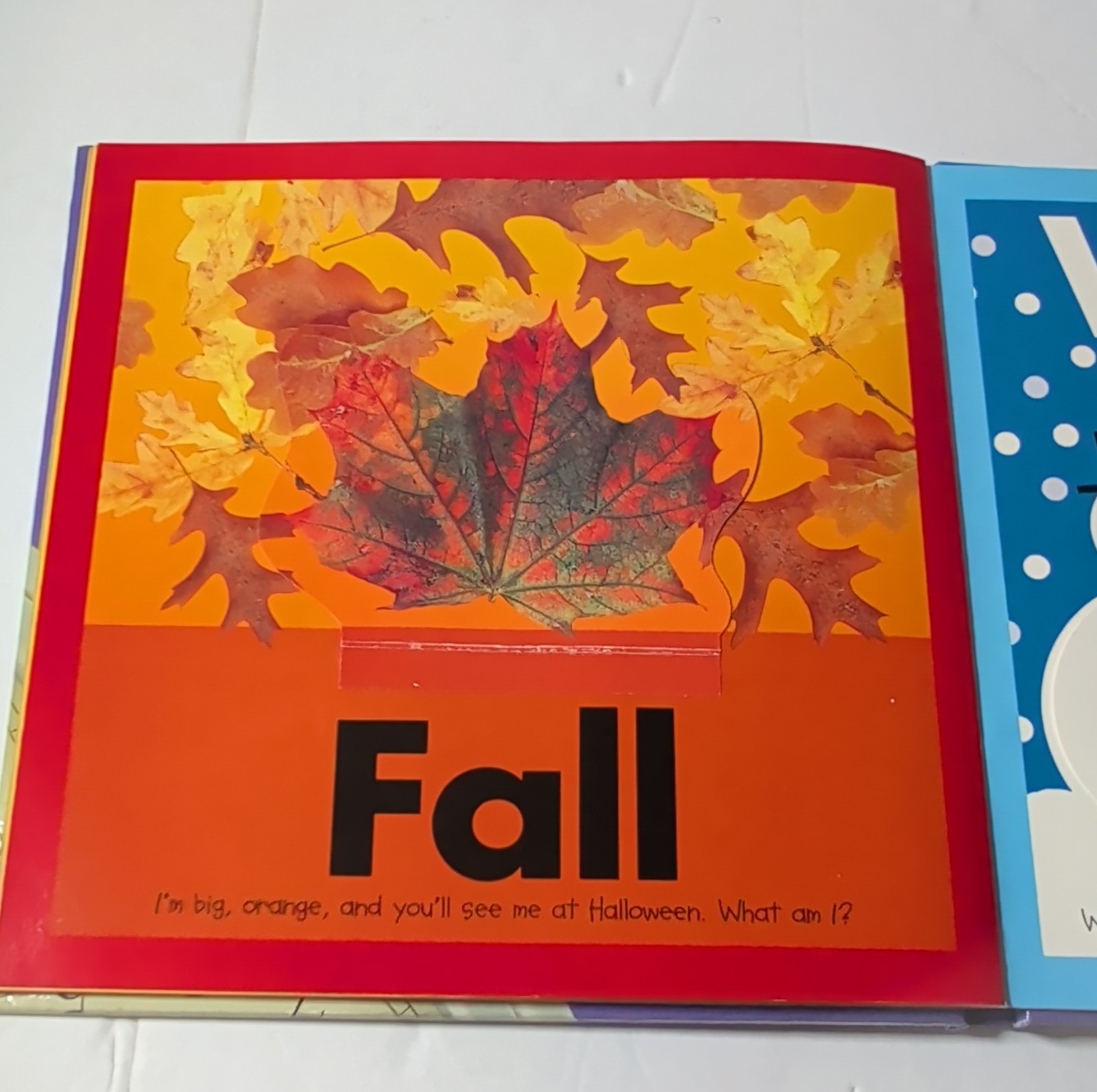 Priddy Bicknell Lift-the-Flap Time Book with Teaching Clock for Ages 1-4 Years