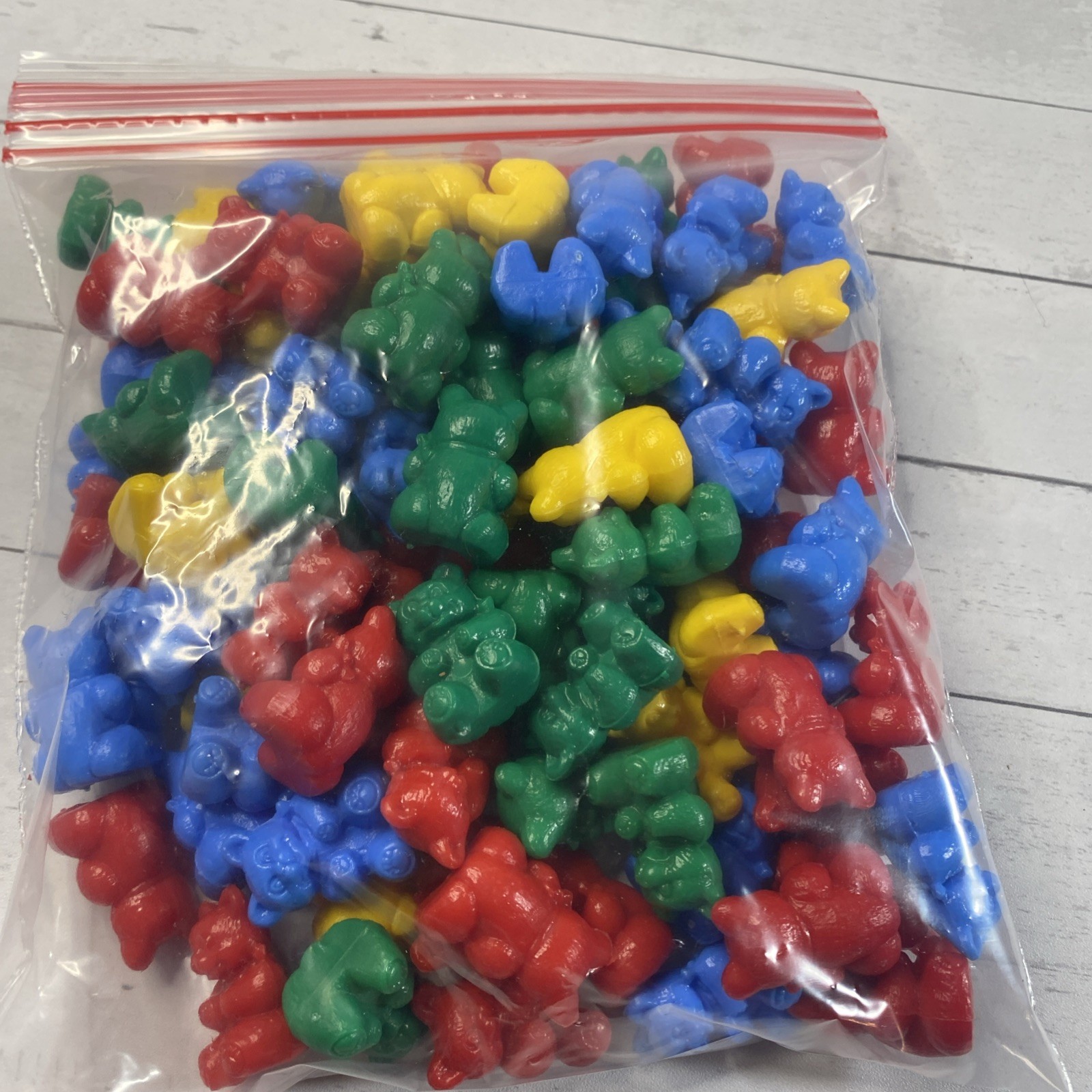 Plastic One Inch Teddy Bear Counters Red Yellow Blue Green Lot Of 97