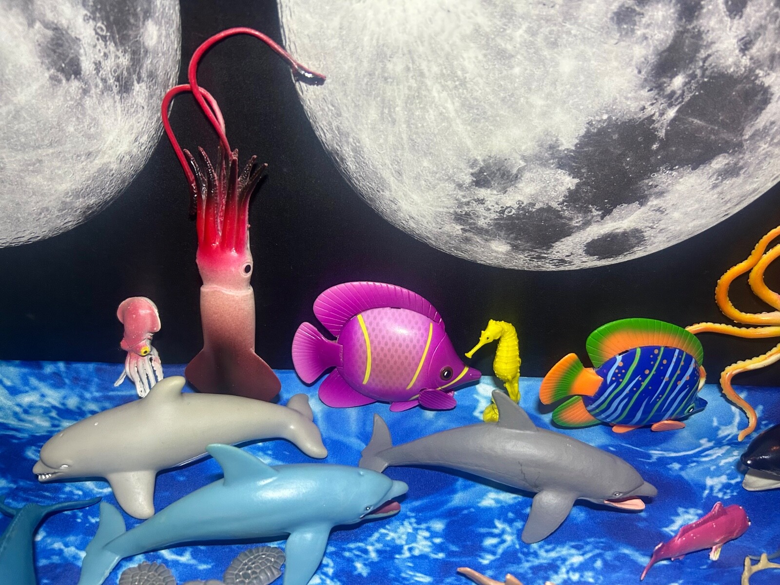 Mixed Lot 25 Modern Vintage Figures Ocean Animals Sealife Creatures Fish Toys