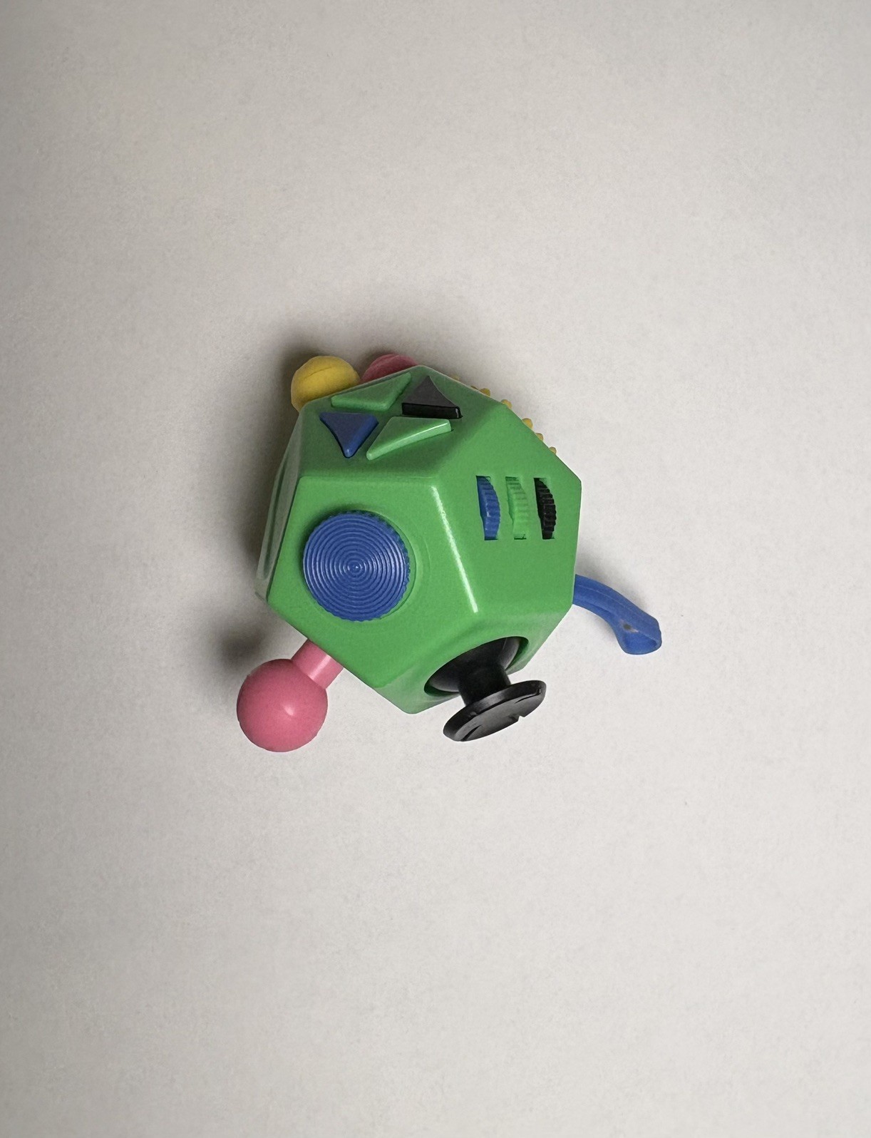 Giggle Zone 12 Sided Fidget Cube Sensory Toy for Kids Ages 3+ Years