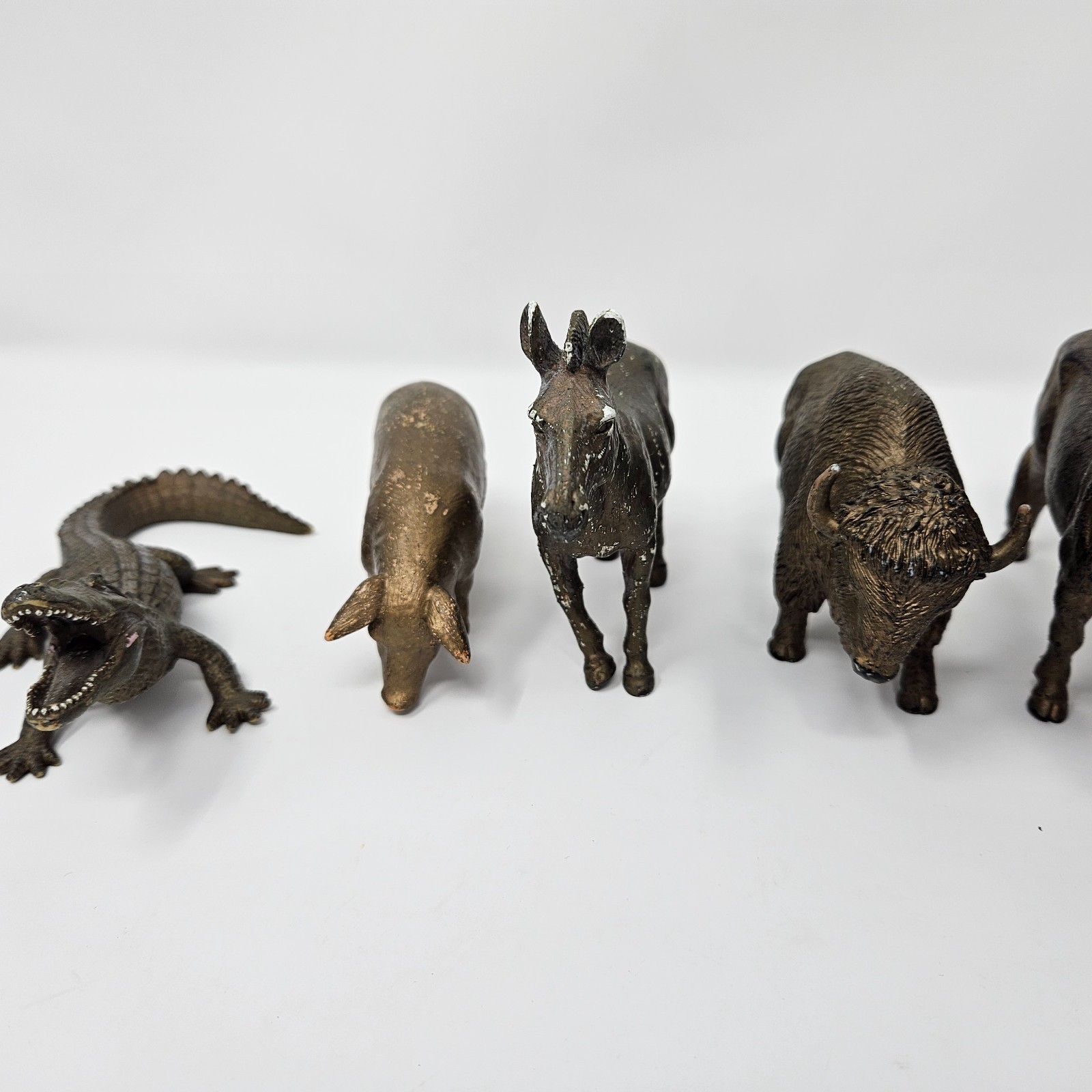 Mojo Safari Mixed Animal Figures Lot of 8
