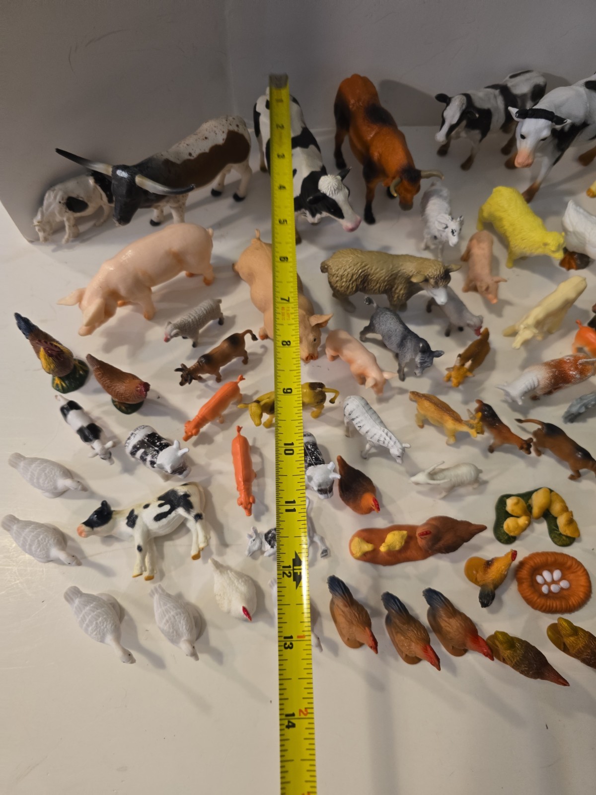 VTG Mixed Lot of PVC & Plastic Farm Animal Figures Big & Mini Cow Chicken Pigs
