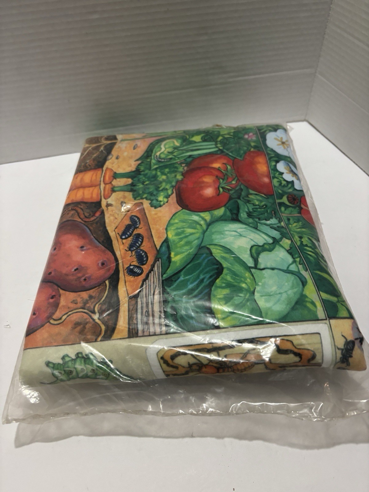 NewVintage The Bug Book Felt Board See Touch Listen Learn Toy Counter. Sealed