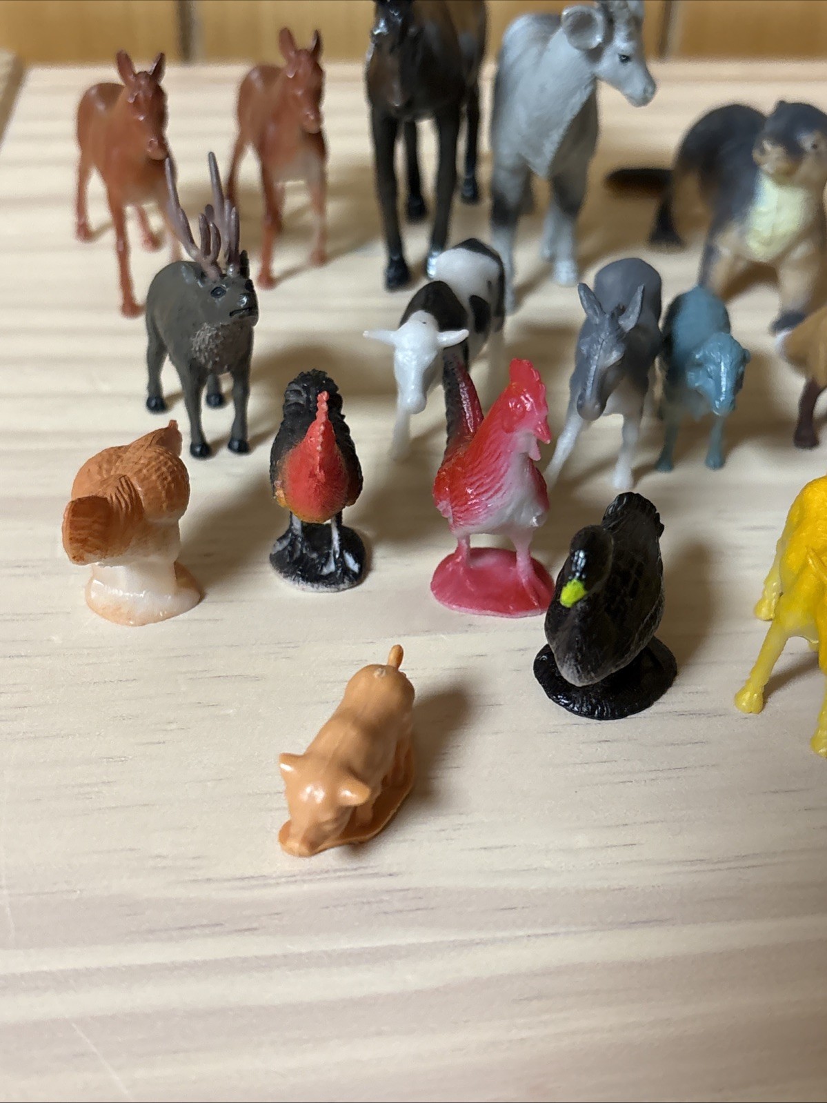 Animal Figure Zoo Safari Farm Wildlife Plastic Toys Mixed Animals Lot of 27