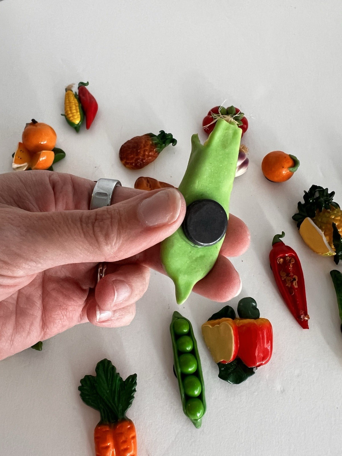 MAGNETIC Realistic Fruits, Veggies, Food Educational About 2” Set Of 19