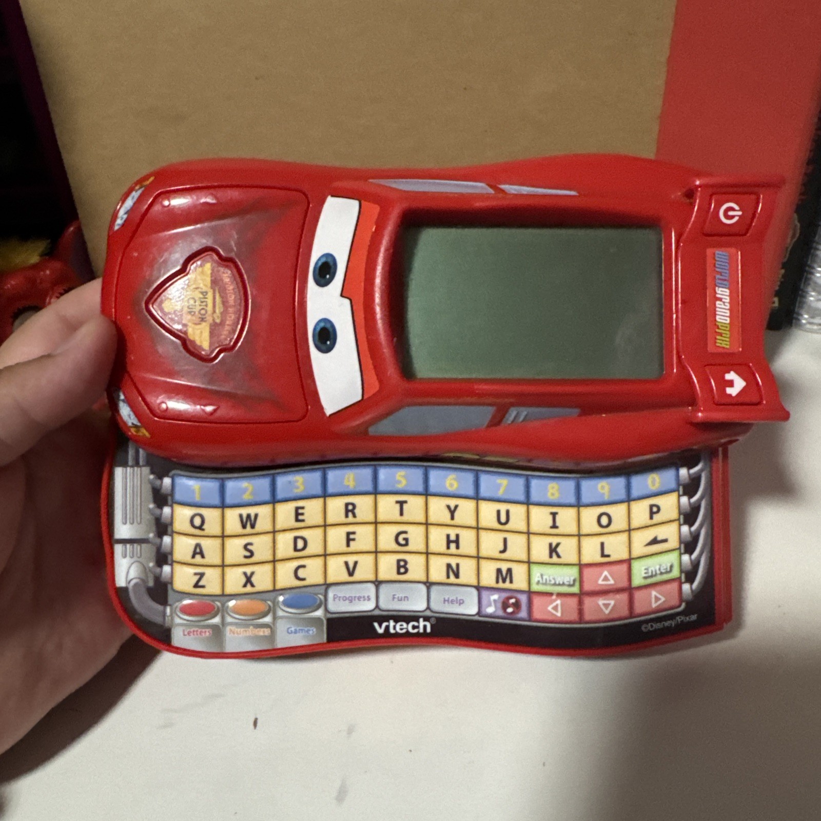 VTech Disney Pixar Cars 2 Lightning McQueen Learn & Go Handheld Console WORKS!