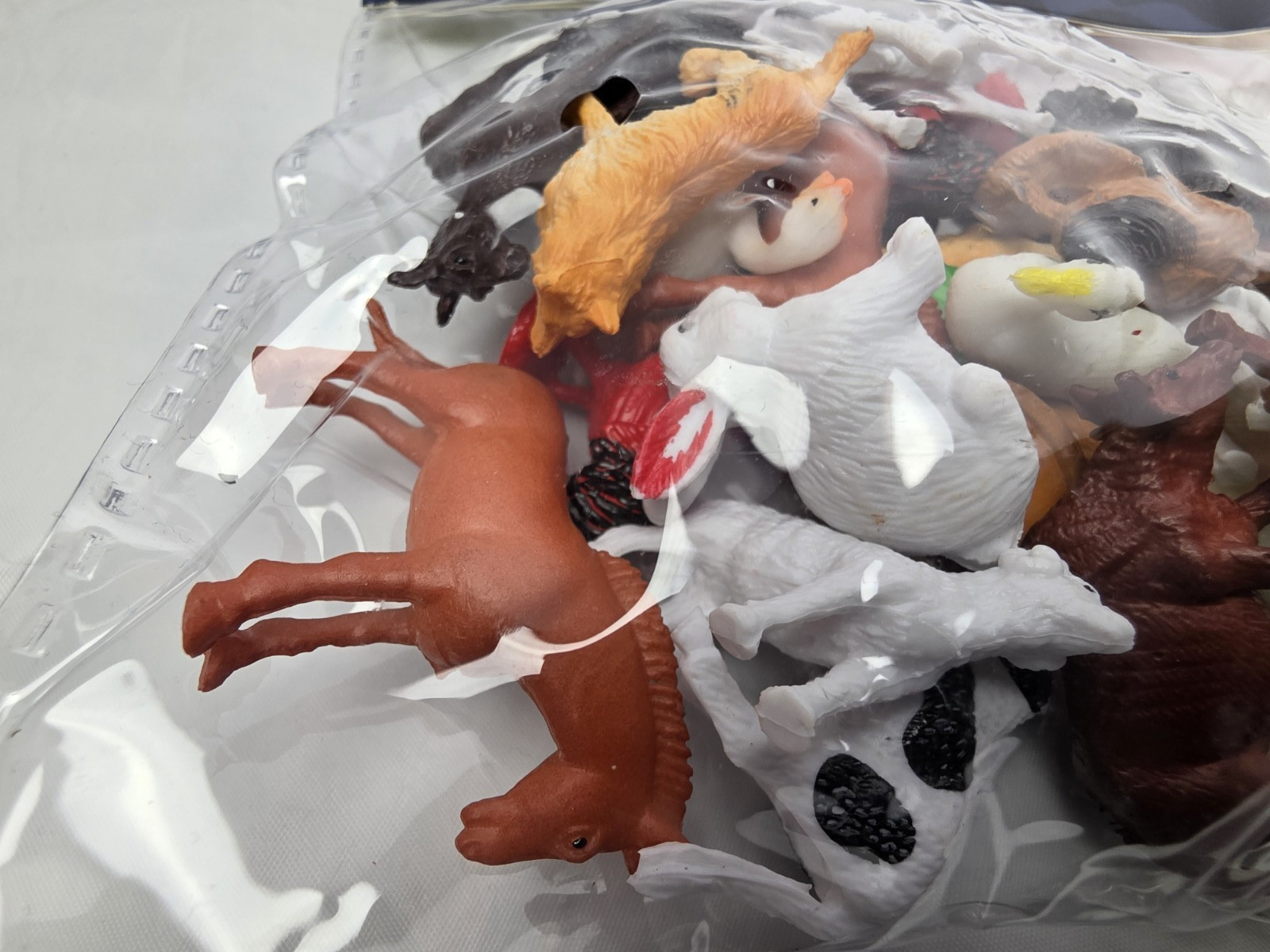 Farm Animal Figures Toy Plastic Kids Playtime 24 Pieces Value Pack New